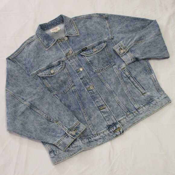 WRANGLER OVERSIZED JEAN JACKET – SIZE M – UNISEX - Picture 4 of 12